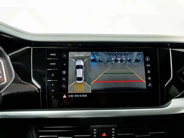 Volkswagen Passat — Фото автомобиля 9