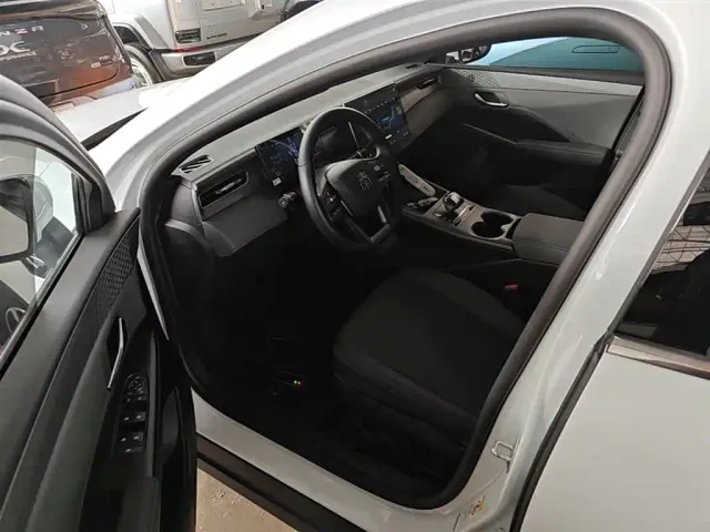 BYD Qin PLUS — Фото автомобиля 15