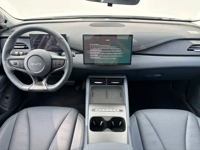 BYD Seal 06 DM-i Touring — Фото автомобиля 12