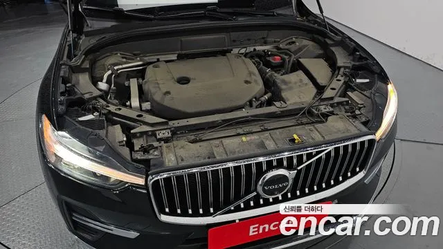 Вольво XC60 — Фото автомобиля 5
