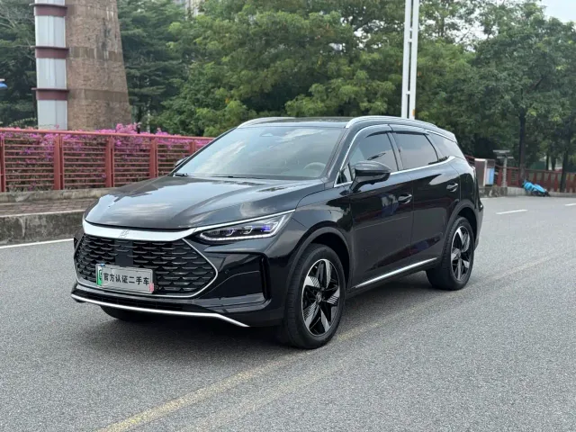 Фотография автомобиля — BYD Tang