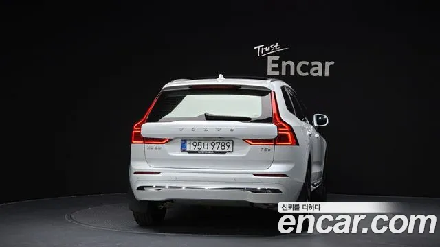 Вольво XC60 — Фото автомобиля 4