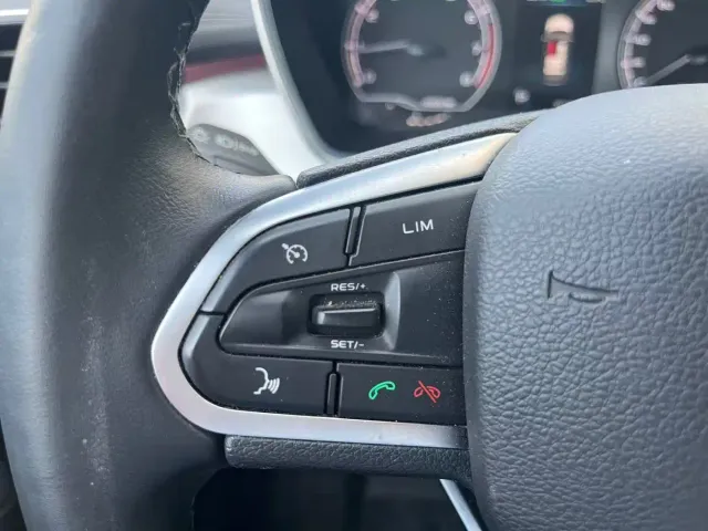Geely Binyue — Фото автомобиля 13