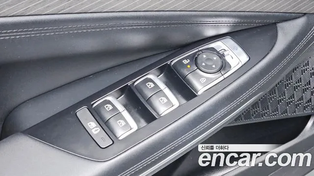 Kia K8 K8 (New) Hybrid — Фото автомобиля 28