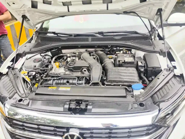 Volkswagen Sagitar — Фото автомобиля 3