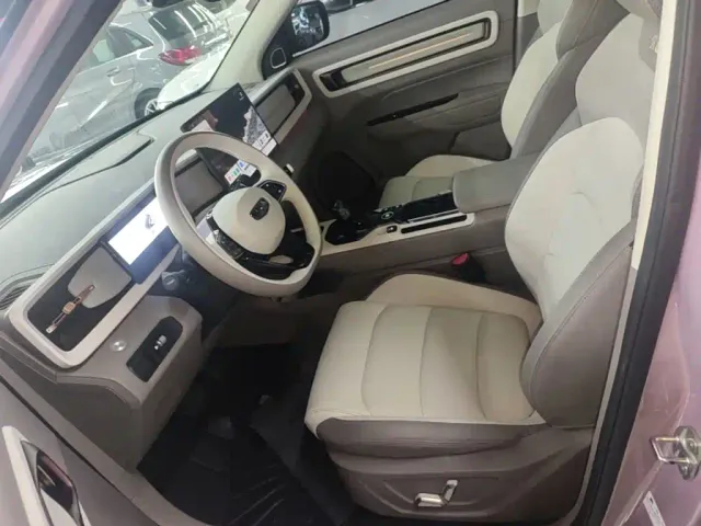 Geely ICON — Фото автомобиля 14