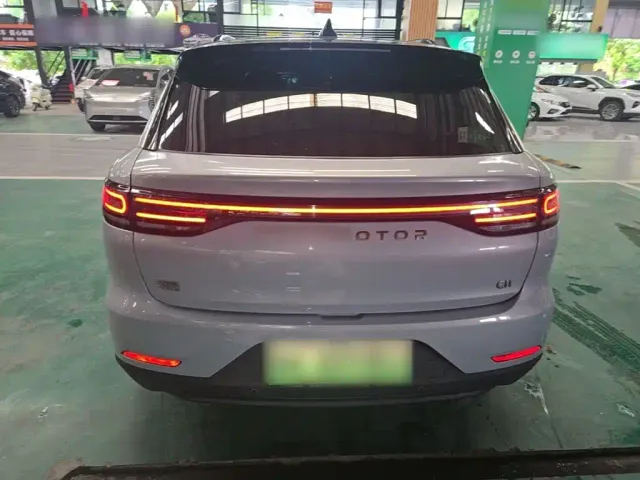 Leapmotor C11 — Фото автомобиля 3