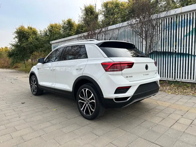 Volkswagen T-Roc — Фото автомобиля 8