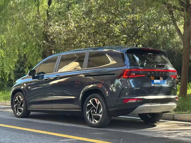 Hyundai Custo — Фото автомобиля 4