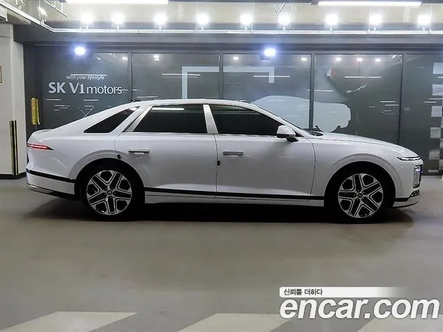 Hyundai Grandeur GN7 — Фото автомобиля 3