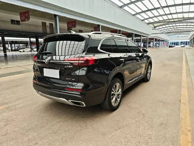 Buick Envision Plus — Фото автомобиля 9