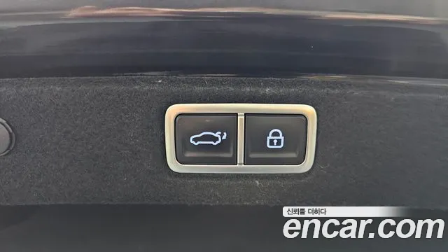 Hyundai Grandeur Grandeur (GN7) — Фото автомобиля 24
