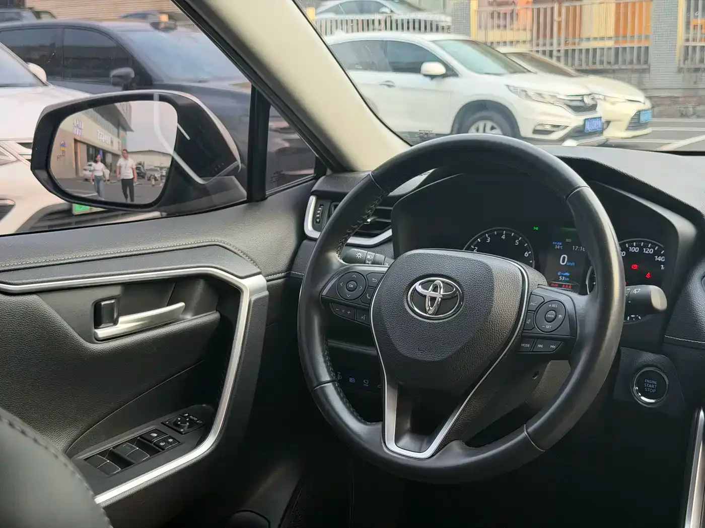 Toyota Wildlander 2022 2.0L CVT FWD Luxury PLUS Edition — Фото автомобиля 15