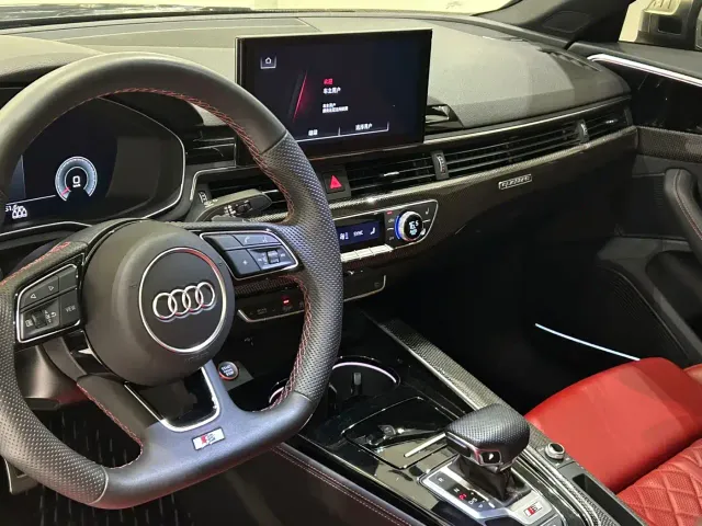 Audi S4 — Фото автомобиля 6