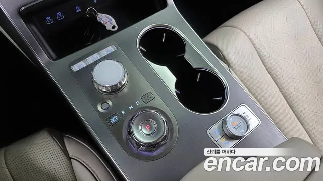 Genesis GV80 — Фото автомобиля 12