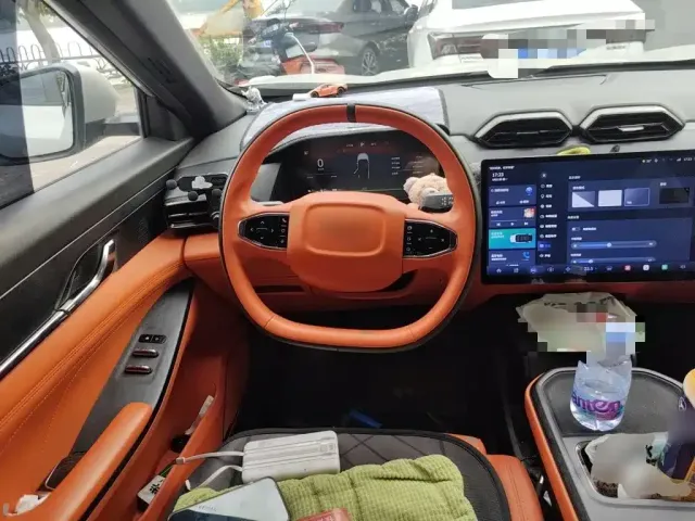Dongfeng Aeolus Dongfeng Fengshen L7 2024 205 Pro — Фото автомобиля 6