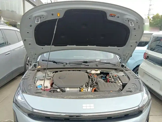 Geely Galaxy L6 — Фото автомобиля 19