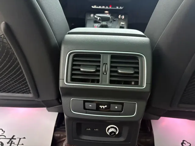 Audi Q5L — Фото автомобиля 15