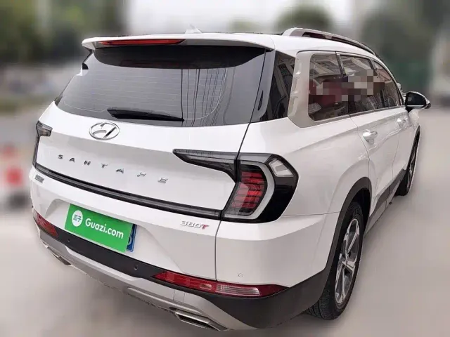 Hyundai Santa Fe — Фото автомобиля 4