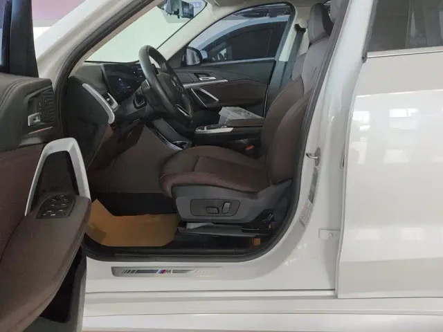 BMW X1 — Фото автомобиля 9