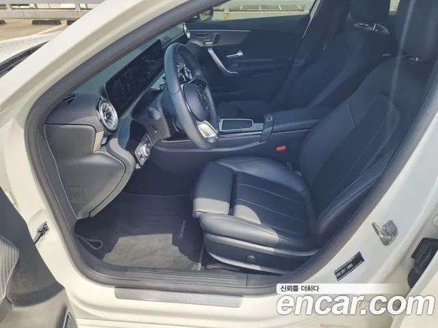 Mercedes-Benz A-Class — Фото автомобиля 9
