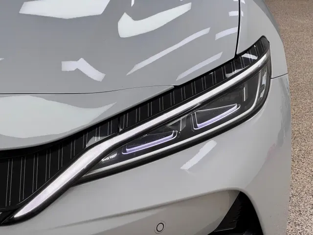 BYD Song L EV — Фото автомобиля 8
