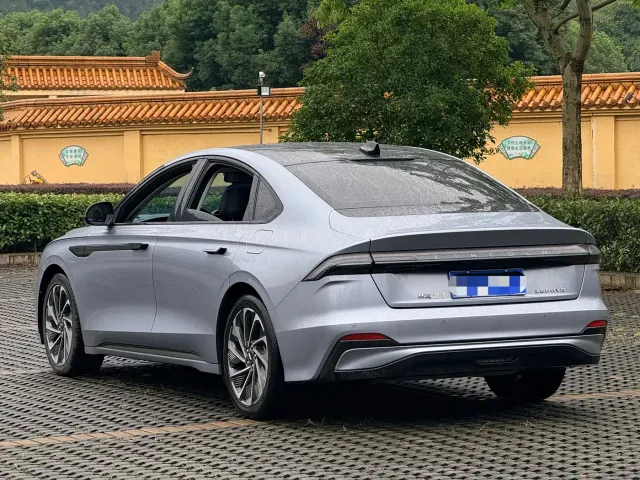 Lincoln Z — Фото автомобиля 6