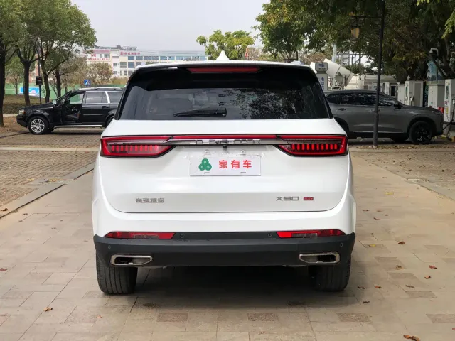 Jetour X90 Pro — Фото автомобиля 7