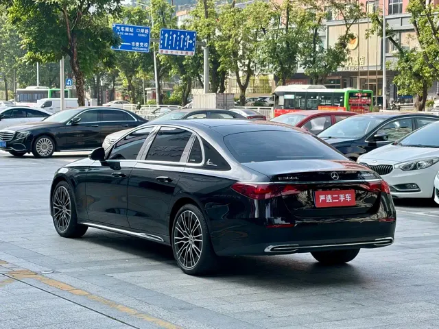 Mercedes-Benz E-Class — Фото автомобиля 9