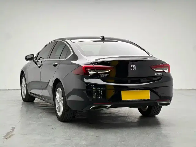 Buick Regal — Фото автомобиля 4