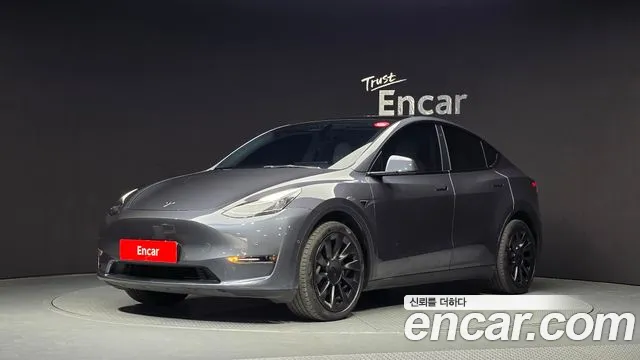 Фотография автомобиля — Tesla Model Y