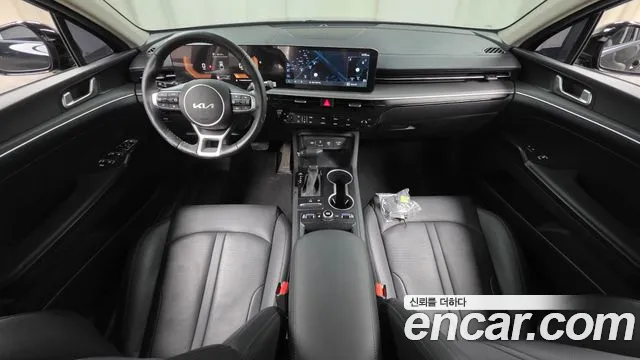 Kia K5 Новый K5 3 поколение 2.0 LPi(Для проката) — Фото автомобиля 7