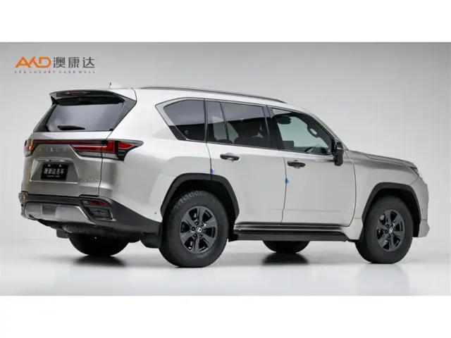 Lexus LX — Фото автомобиля 3