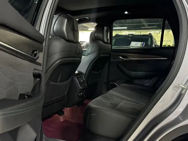 Geely Xingyue L — Фото автомобиля 5