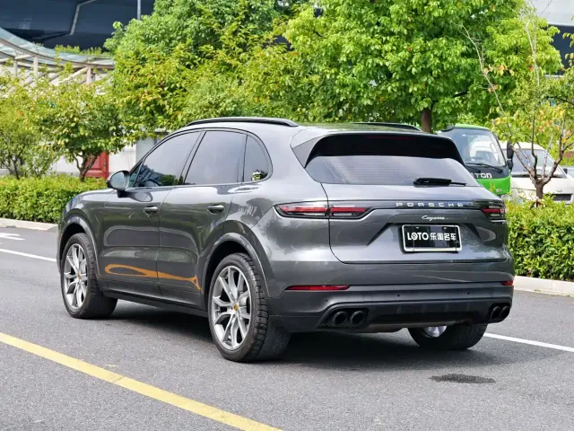 Porsche Cayenne 2022 Cayenne 3.0T Platinum Edition — Фото автомобиля 4