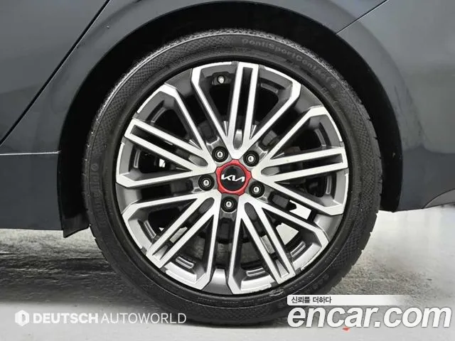 Kia K3 Новый K3 2 поколение 1.6 Turbo GT 5 дверей — Фото автомобиля 5