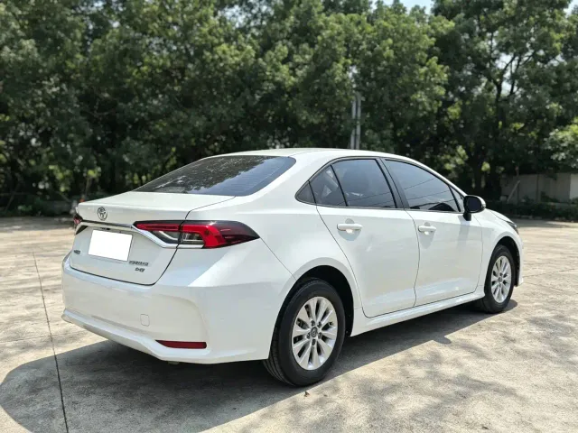 Toyota Corolla — Фото автомобиля 3