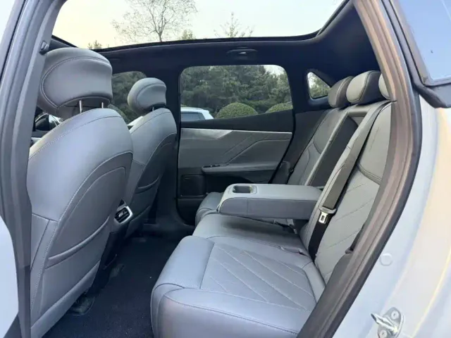 Deepal Shenlan S05 2026 620Plus Pure Electric Edition — Фото автомобиля 9