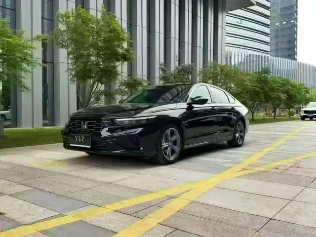 Honda Accord — Фото автомобиля 9
