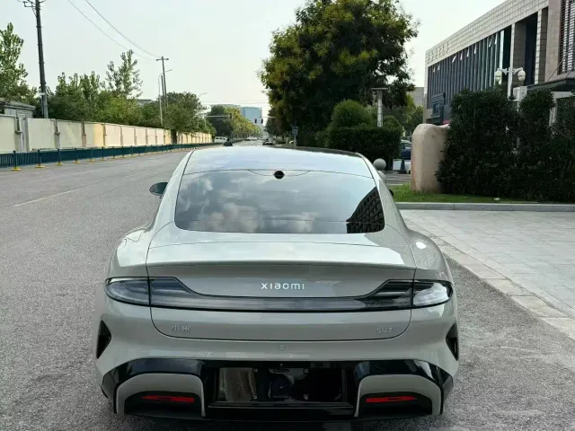 Xiaomi SU7 — Фото автомобиля 4