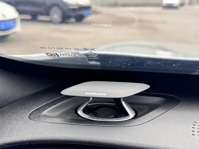 Xpeng P7 — Фото автомобиля 8