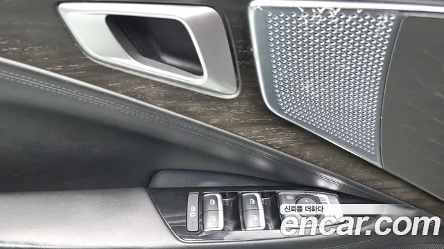 Kia K8 Hybrid — Фото автомобиля 30