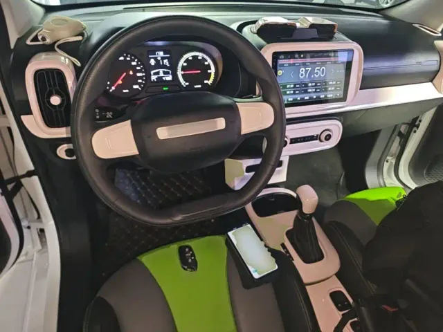Roewe Clever — Фото автомобиля 9