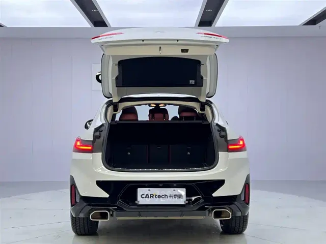BMW X4 — Фото автомобиля 9