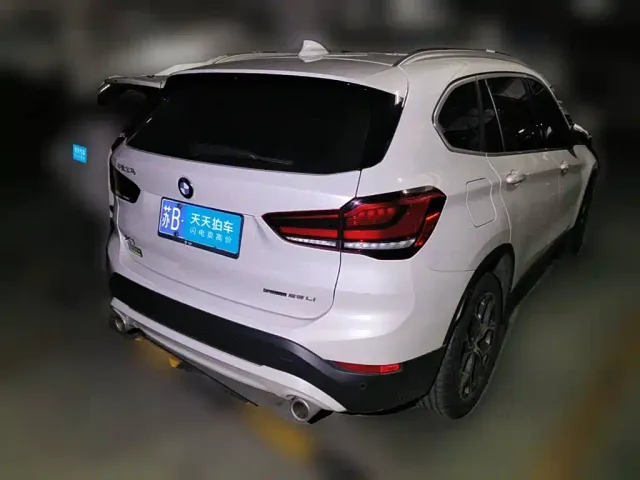 BMW X1 — Фото автомобиля 2