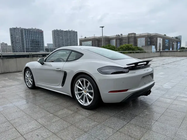 Porsche 718 — Фото автомобиля 15