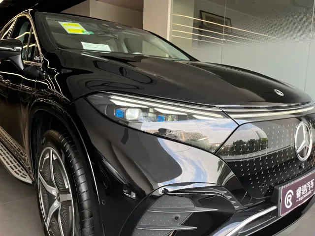 Mercedes-Benz EQS SUV — Фото автомобиля 6