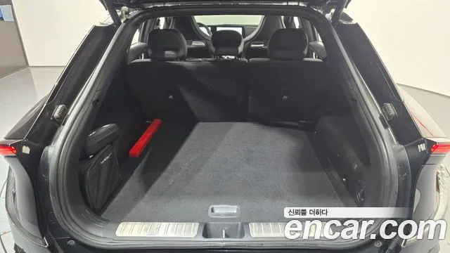 Kia EV6 — Фото автомобиля 27