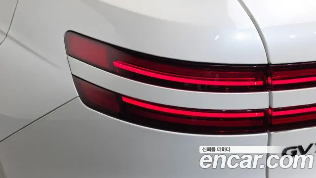 Genesis GV70 — Фото автомобиля 8