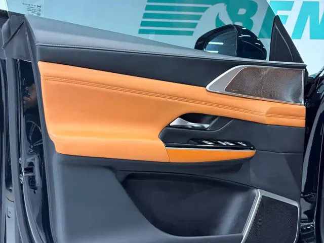 Xpeng G9 — Фото автомобиля 11